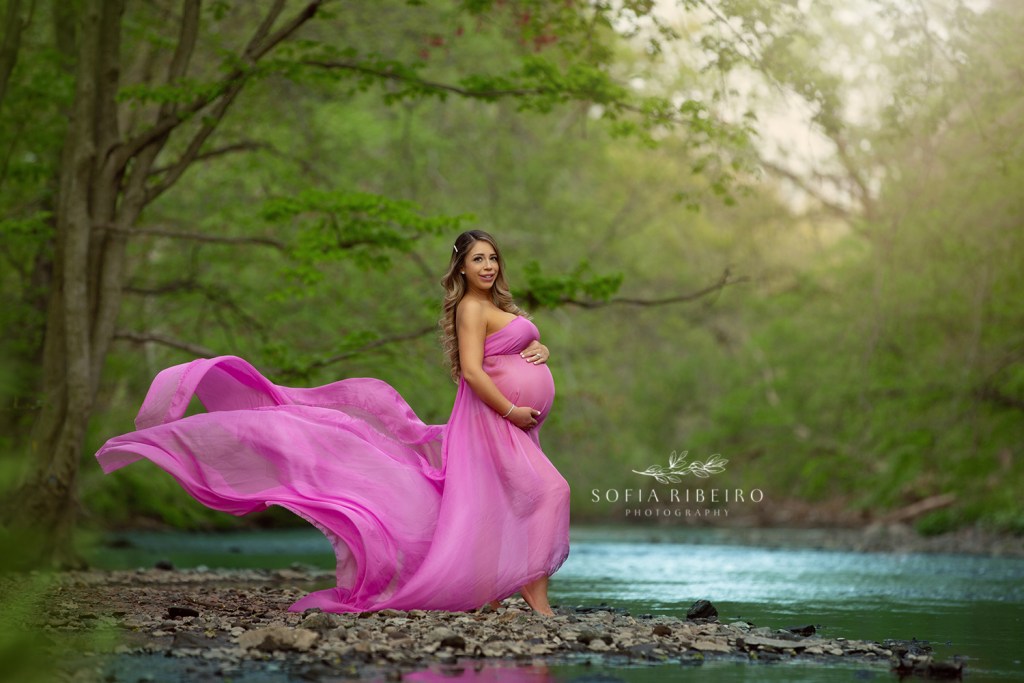 testimonials page image, maternity outdoor