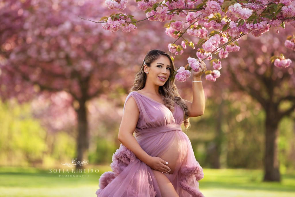 pink maternity session