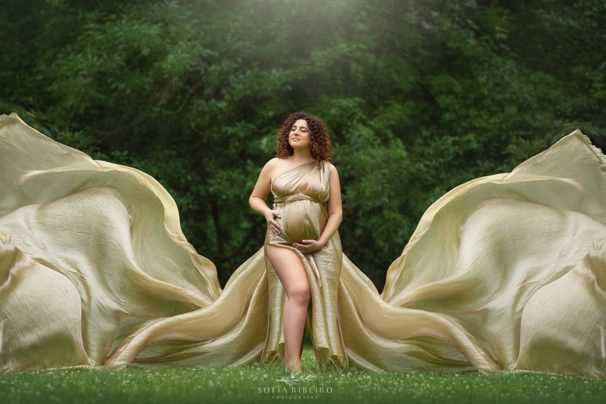 The best time to take maternity photos