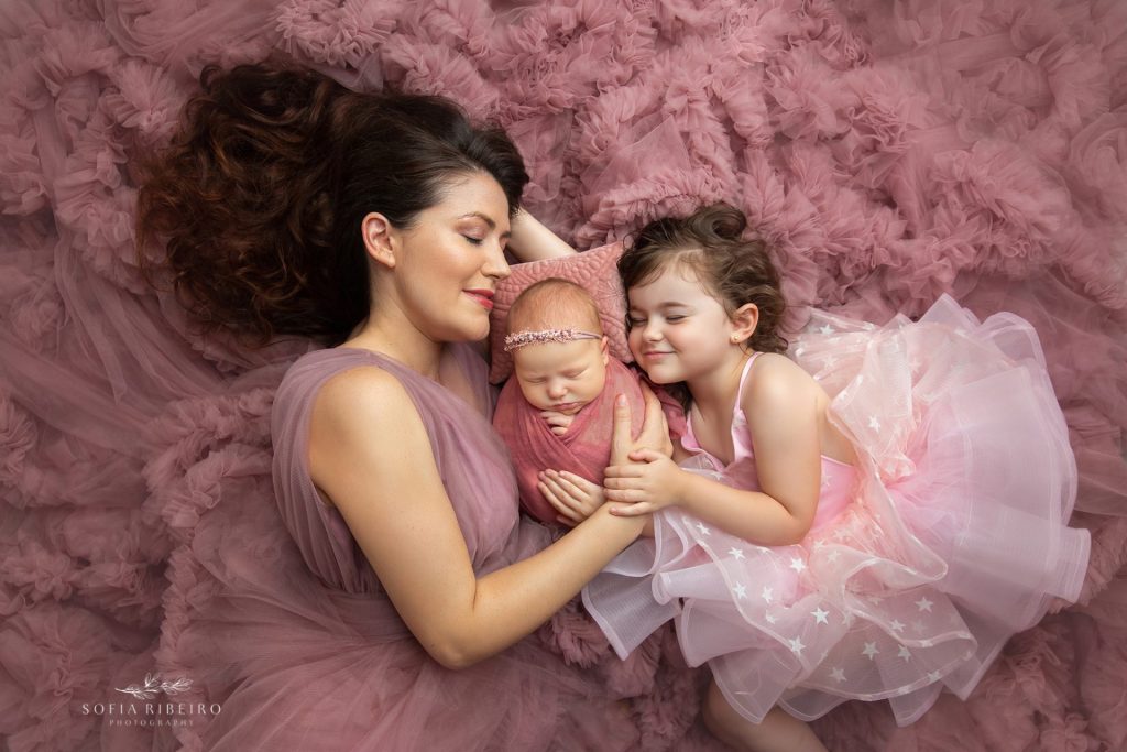 posed mom and baby newborn session in pink in watchung new jersey