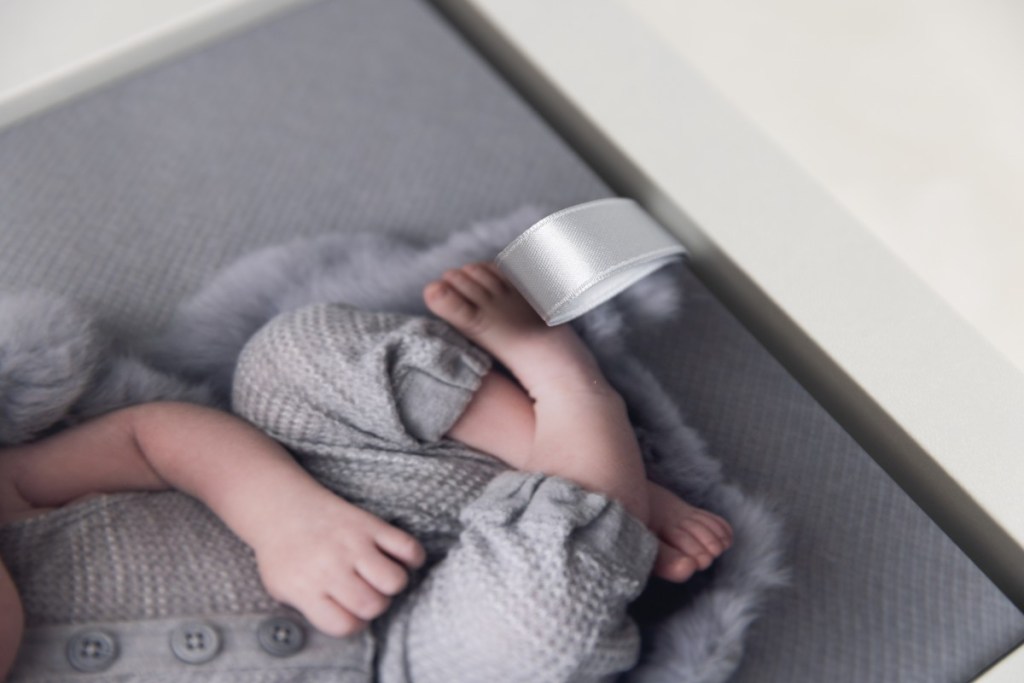 nj newborn photographer newborn photo album