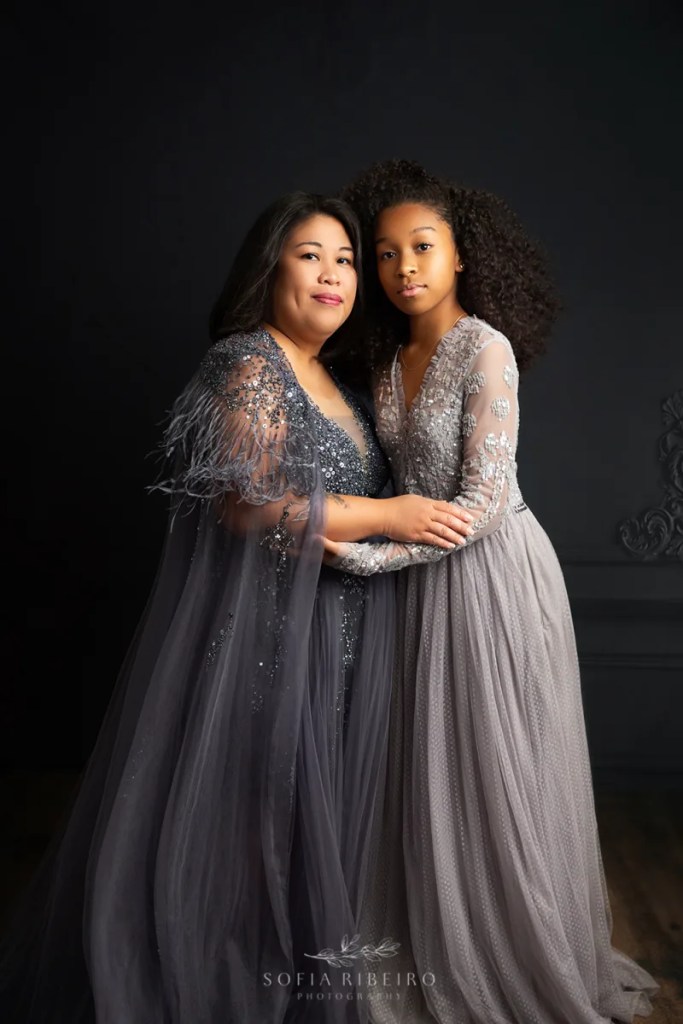 mom and daughter mother's day photo session, nj teenage girl with mom