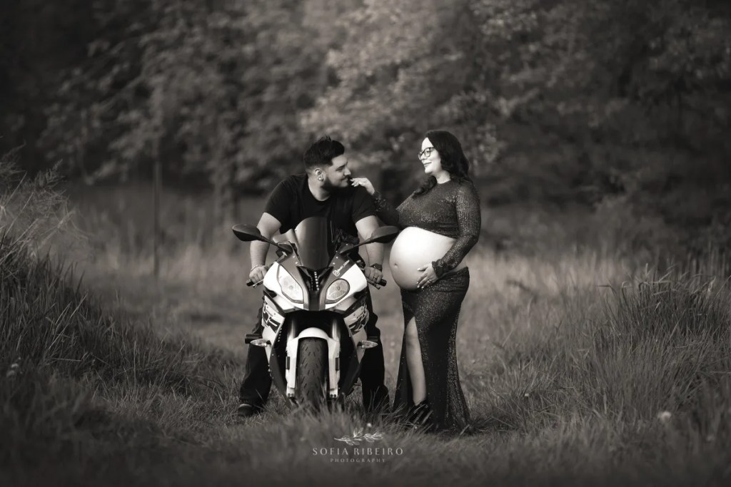 motorcycle maternity session black and white outdoors in park

