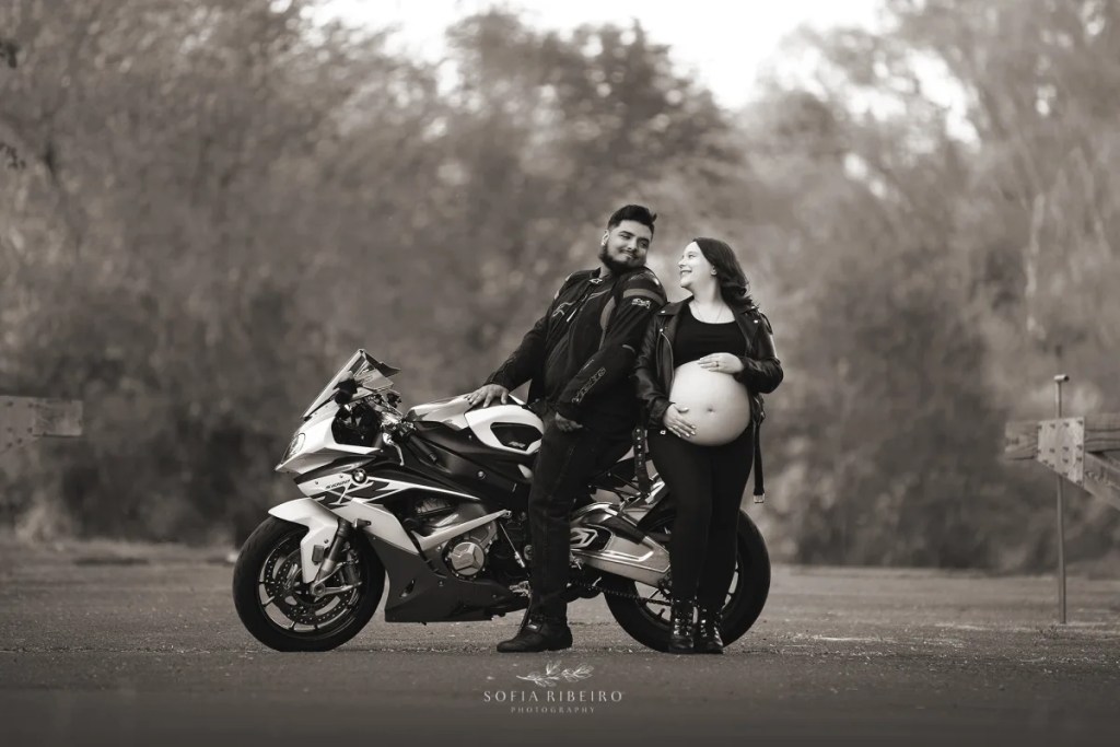 motorcycle maternity session, couple on bike, black and white
