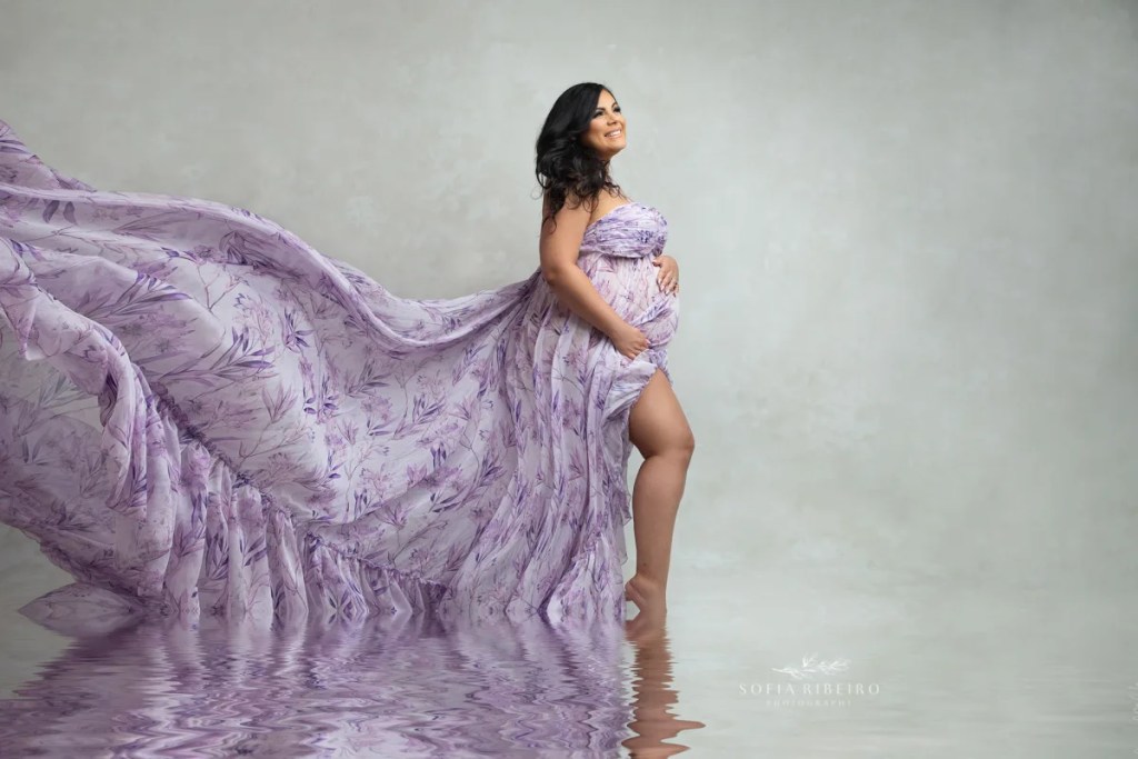 springfield nj maternity photographer, family maternity studio session mom in purple floral dress