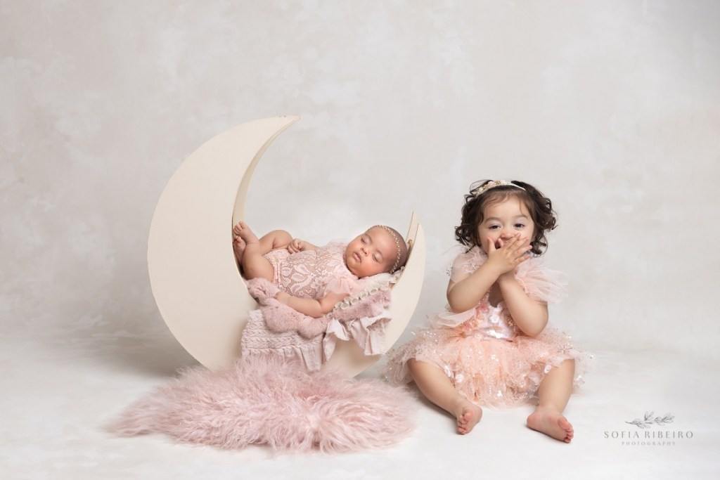 piscawatay nj newborn photographer, big sister with baby