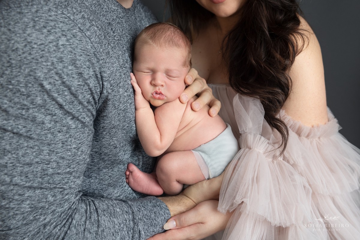 north bergen nj newborn photographer, closeup of baby snuggled with parents