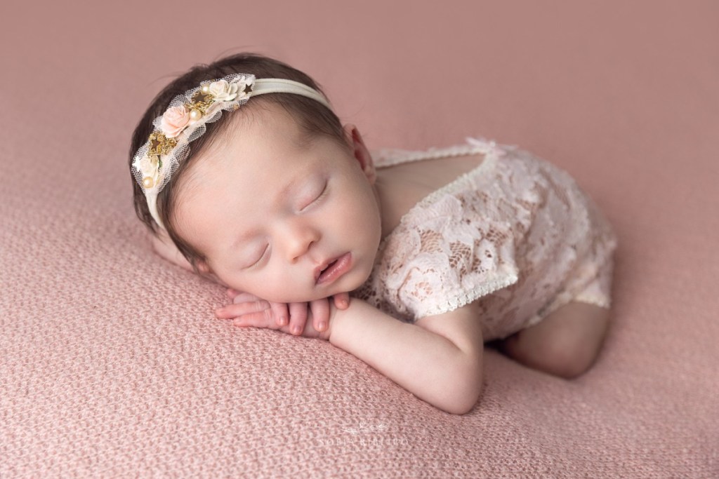 kearny nj newborn photographer, baby in pink on backdrop