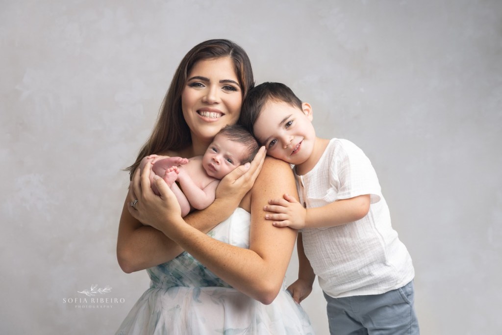 branchburg nj newborn photographer, mom with babies
