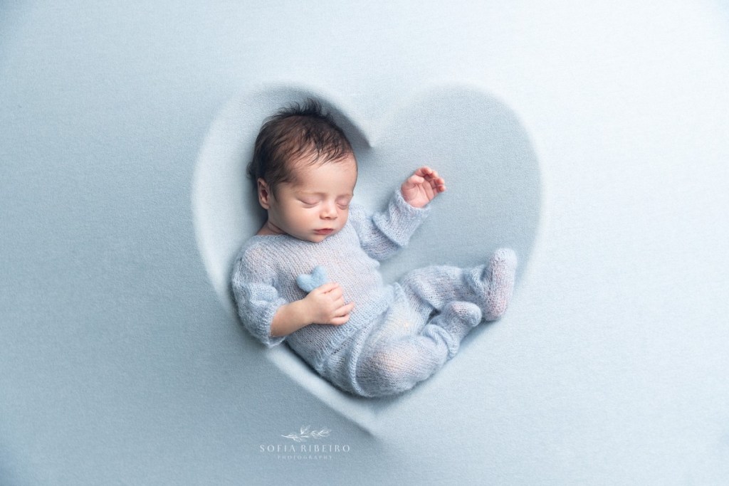 branchburg nj newborn photographer, baby in blue heart prop

