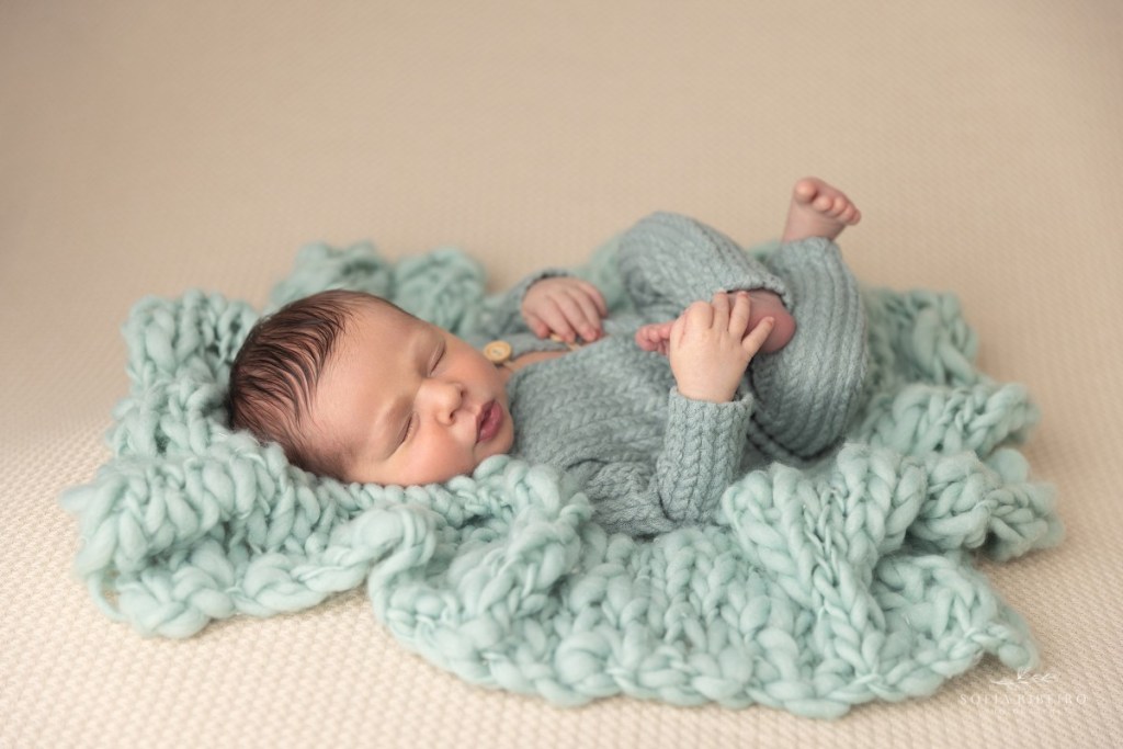 sage and neutral newborn session,