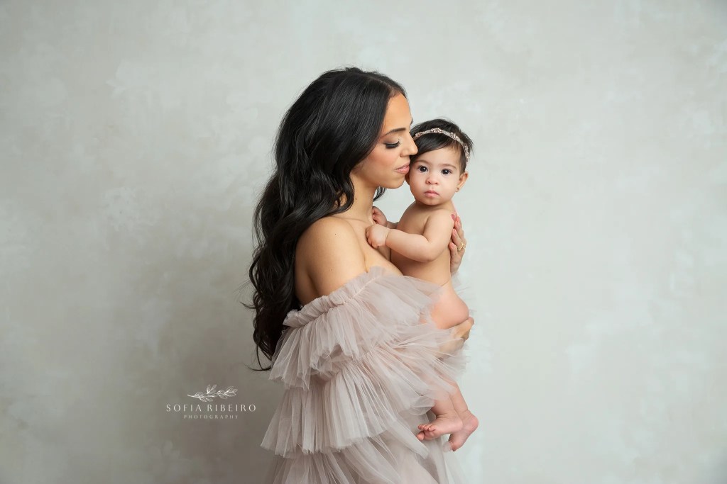 MOM AND BABY STUDIO SESSION