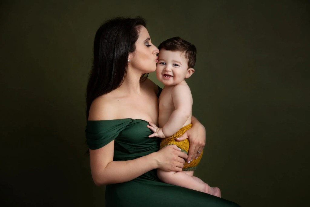 formal studio family session with nj family photographer sofia ribeiro photography, mom with baby