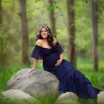outdoor maternity mom in blue dress nj maternity photographer sofia ribeiro photography