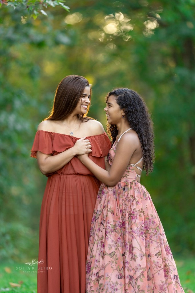 family photo session at watchung reservation, nj, mom and daughter
