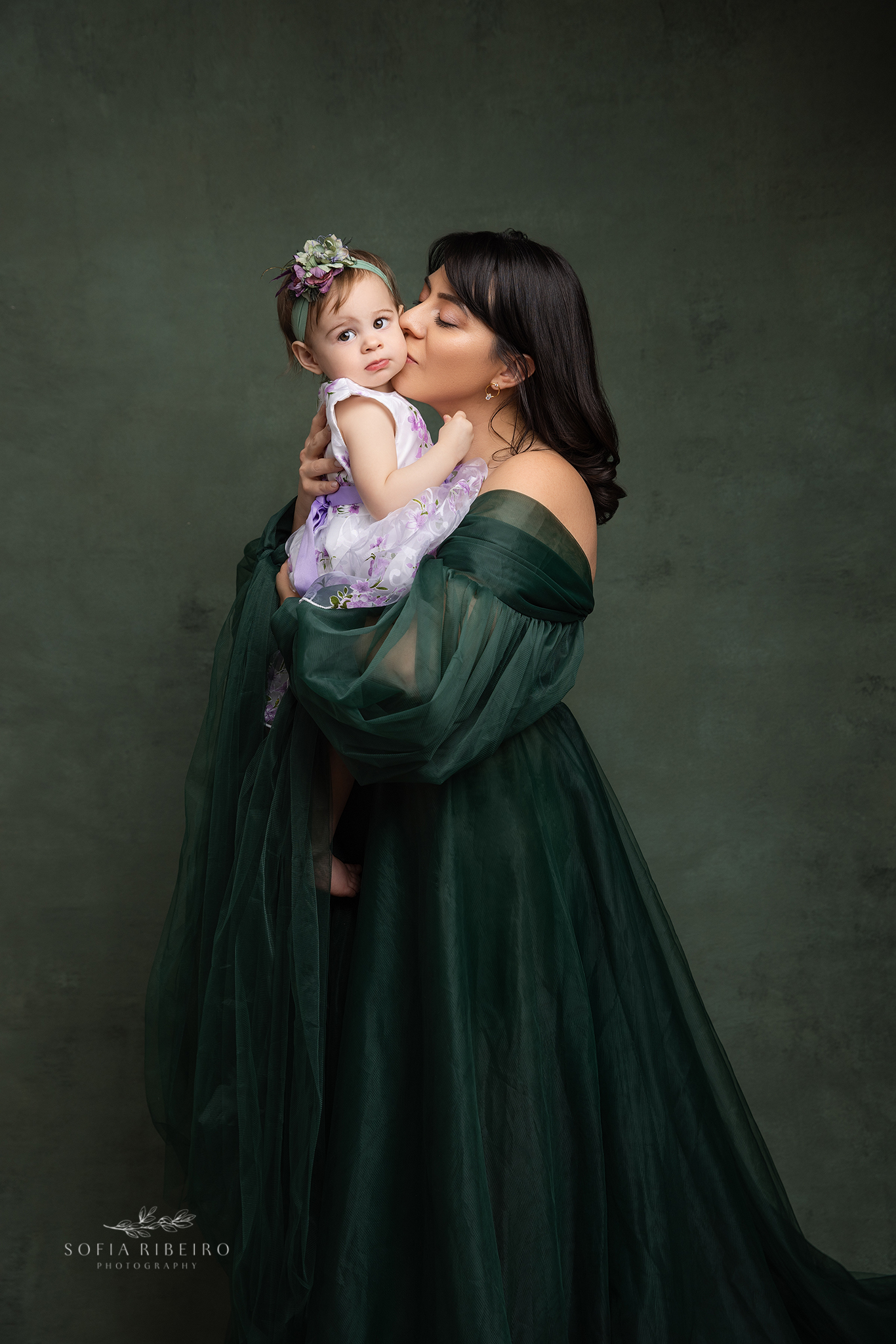 summit nj family photographer captures a mom in a sweet embrace with her 1 yr old daughter