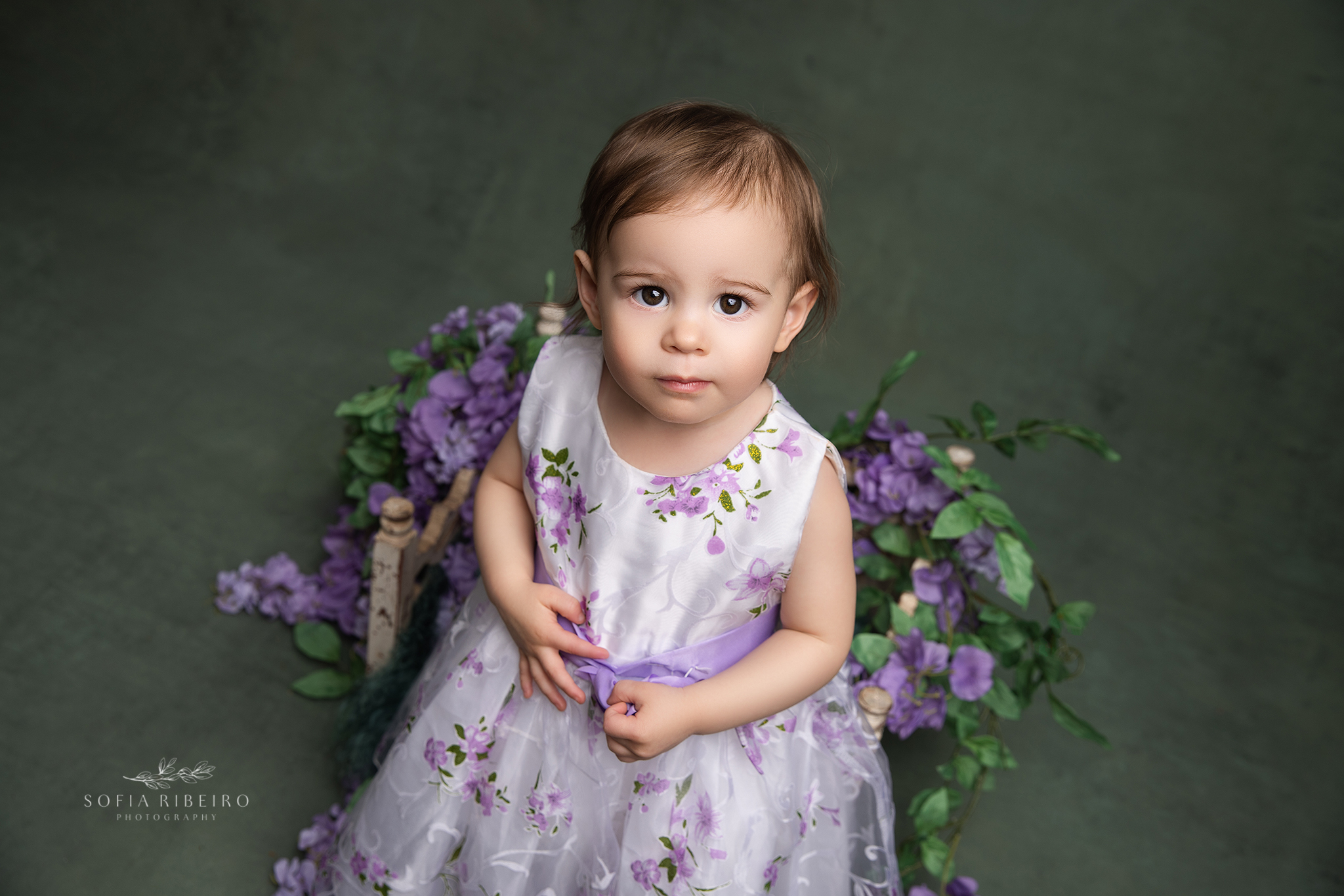 summit nj family photographer captures a 1 year old girl in a classic portrait