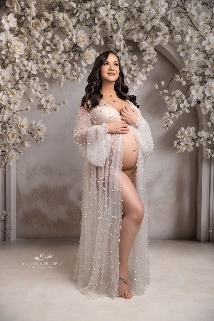Classic maternity session with delicate florals captured by Budd Lake NJ maternity photographer.