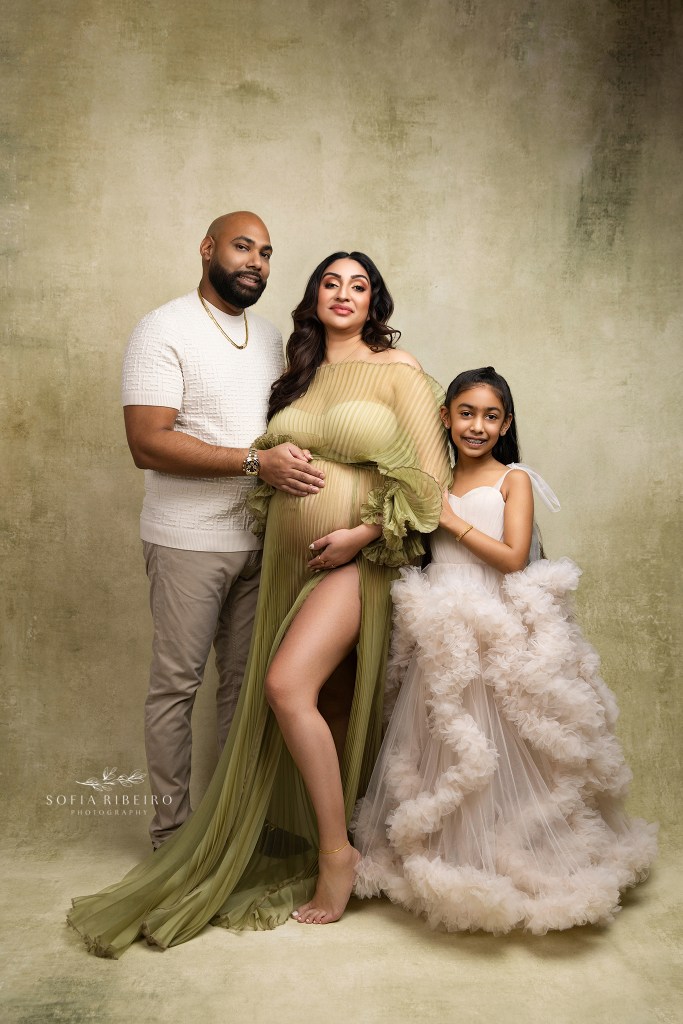 hudson county nj maternity photographer serving jersey city, hoboken and west new york, focus on family maternity