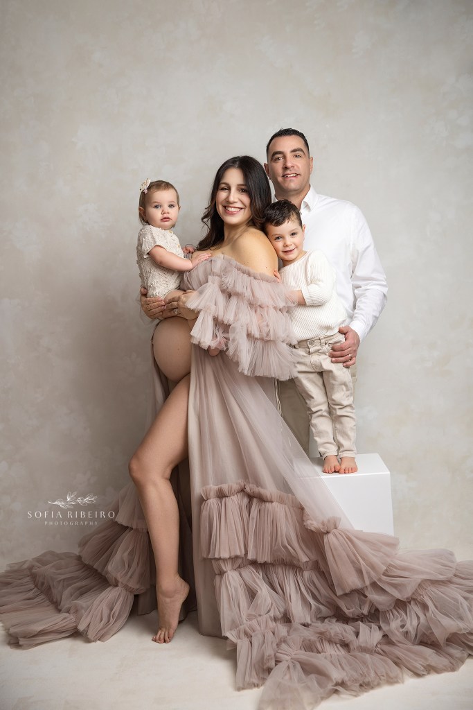 a gorgeous family portrait of soon to be family of 5 in monroe nj