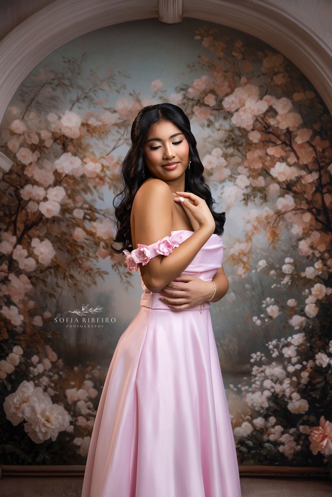 a glamorous shot of a young girl for sweet 16 portraits