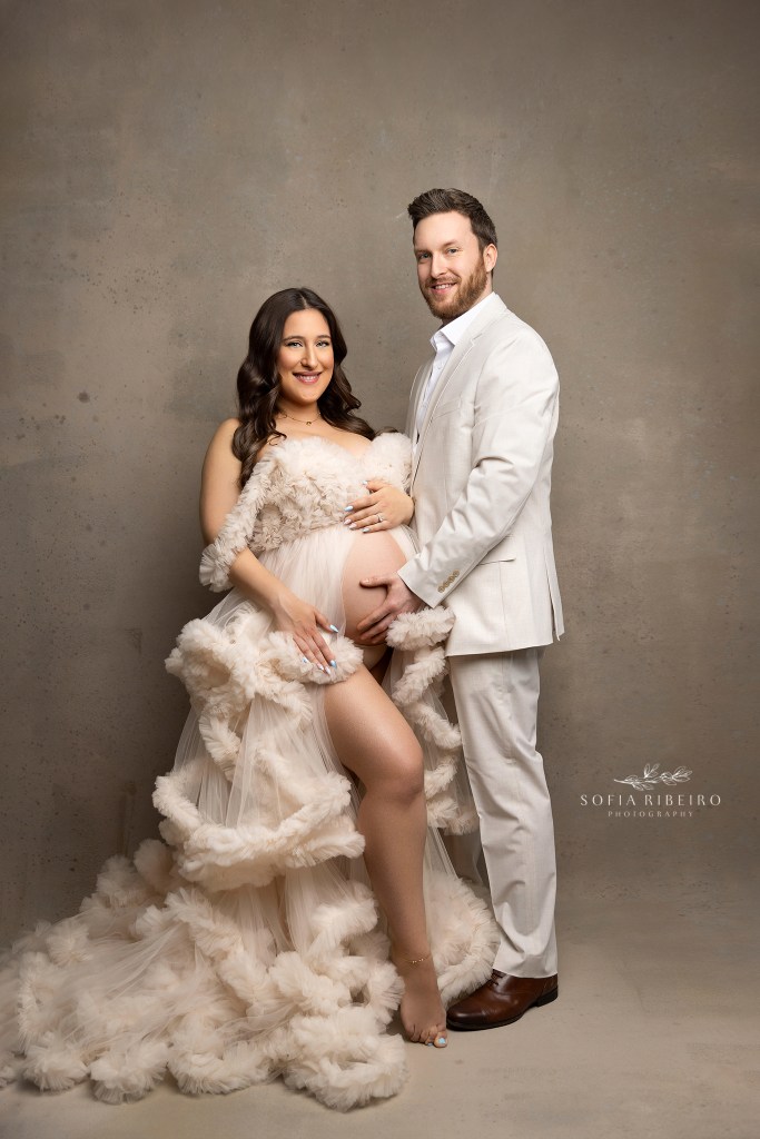 nj maternity photographer captures couples in a new phase of life - expecting. Cream and taupe tones for this maternity portrait