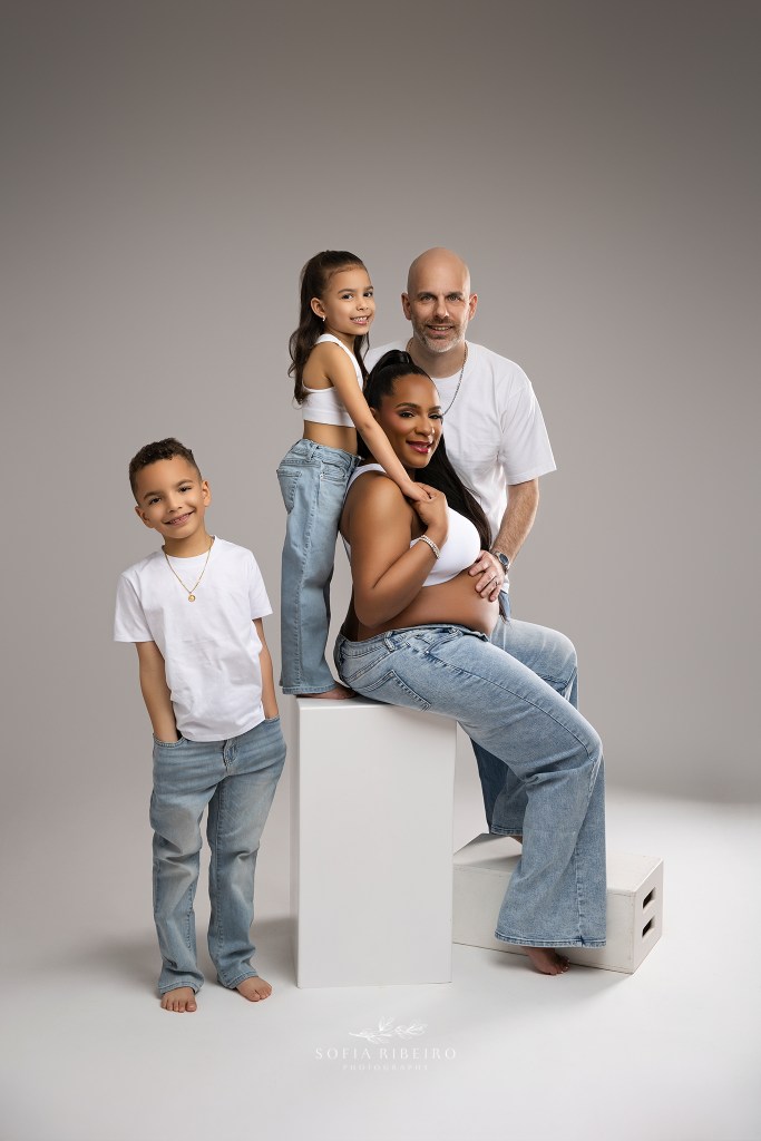 a gorgeous family maternity session with matching denim looks