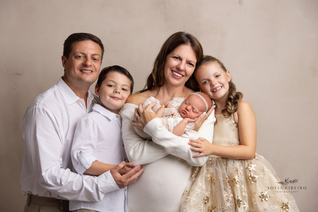 nj newborn photographer captures family focused newborn imagery, family of 5